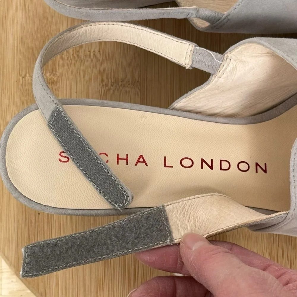 Sacha London Handmade Gray Suede Slingback Wedge Sandals Size 9